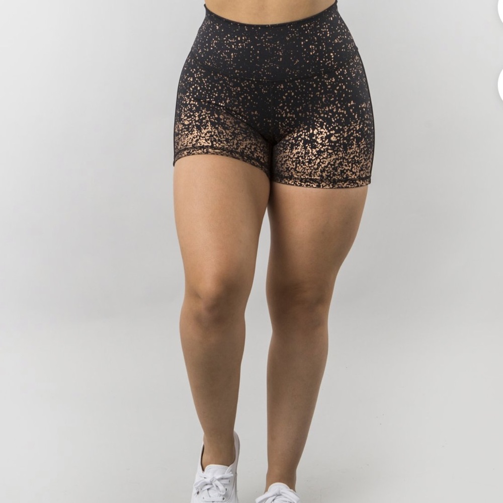 BuffBunny Rosè Shorts in Black